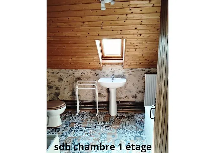 La Longere Du Plessis Mornay, 30 Min Du Puy Du Fo, Wifi, Parking, Jardin Сasa de vacaciones