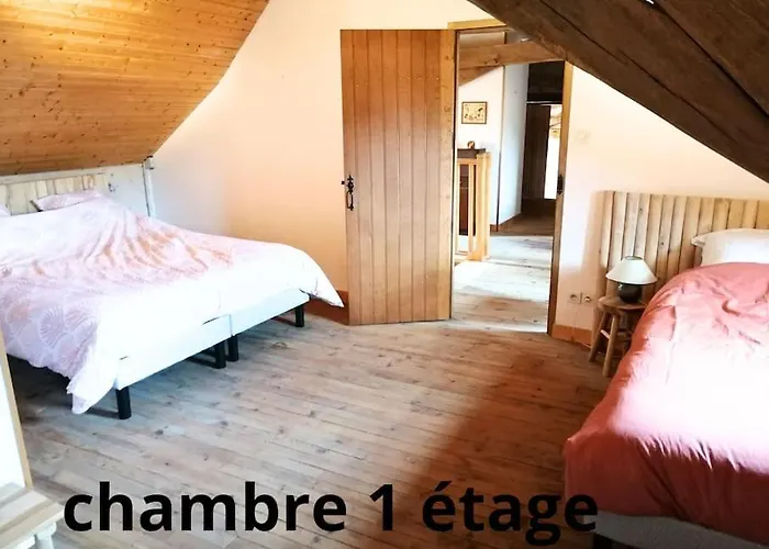 Сasa de vacaciones La Longere Du Plessis Mornay, 30 Min Du Puy Du Fo, Wifi, Parking, Jardin La Foret-sur-Sevre